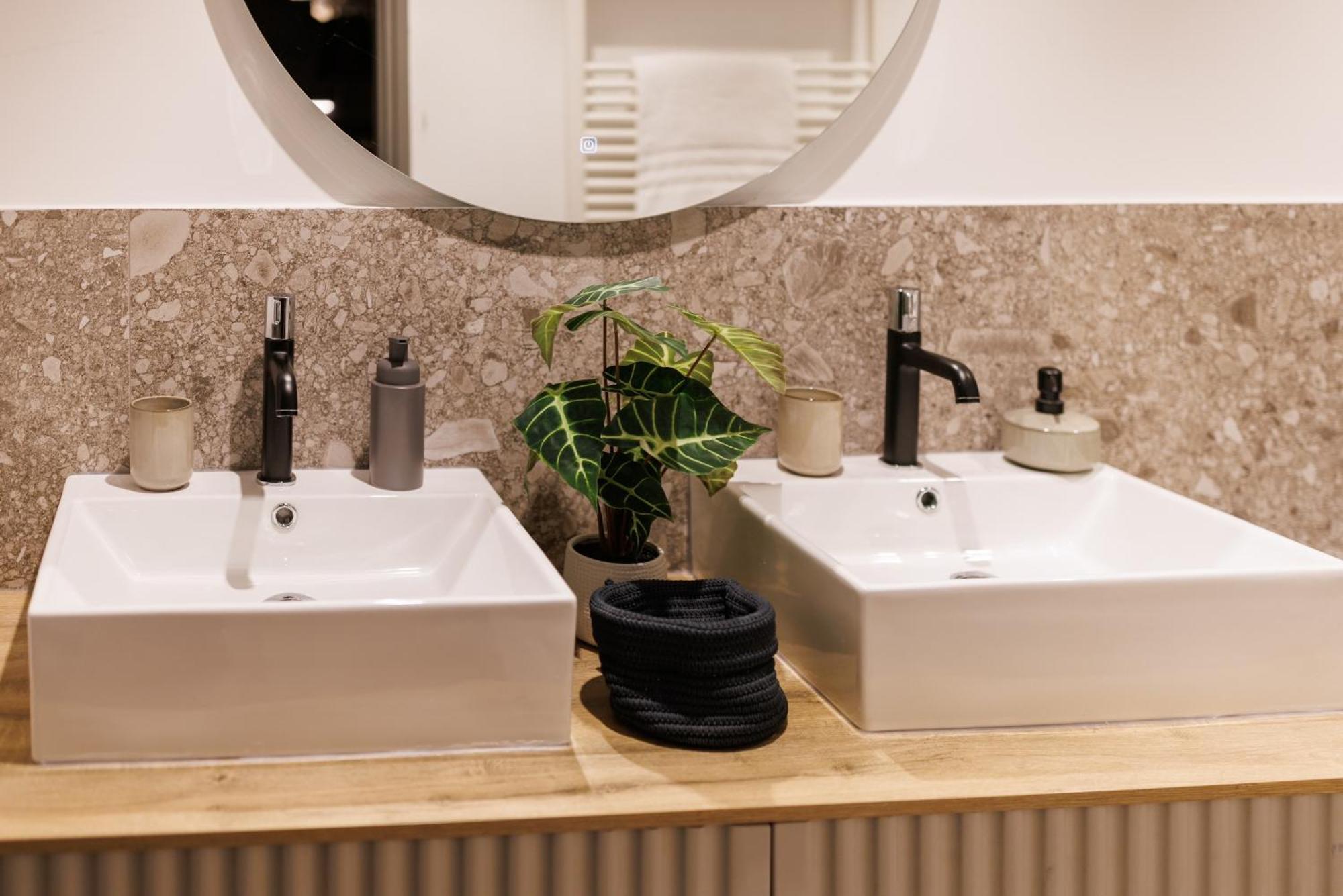 Vila Robida & Spa Črni Kal Oda fotoğraf