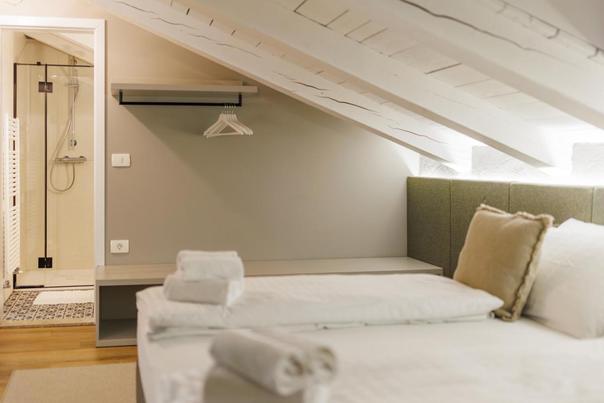 Vila Robida & Spa Črni Kal Oda fotoğraf